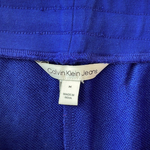 CK Logo short. Size: medium - Picture 3 of 4